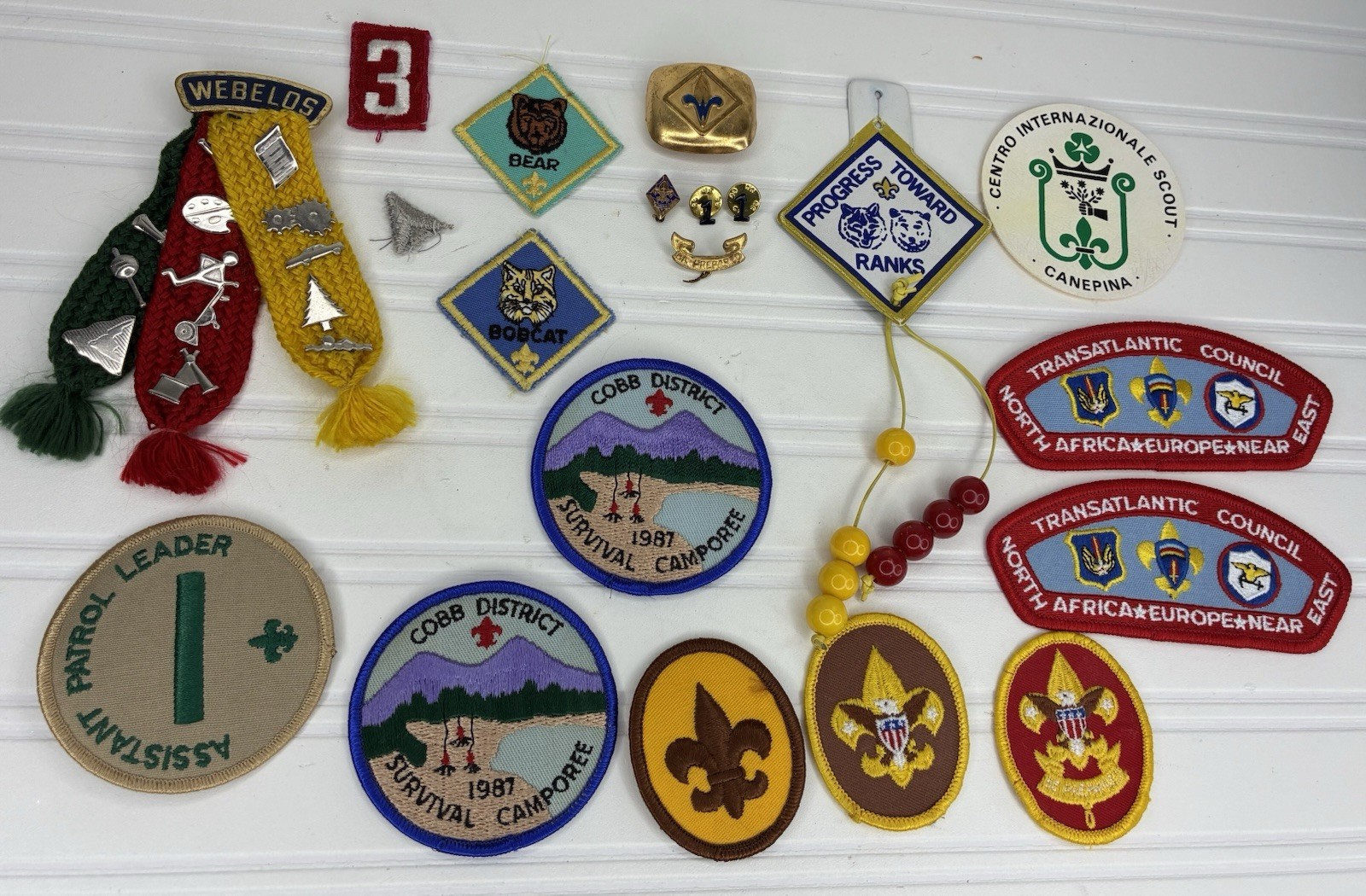 Vtg Webelos Boy Scouts Of AMERICA BSA Cub Tri-Color Ribbon Pins Patch LOT OF 20+