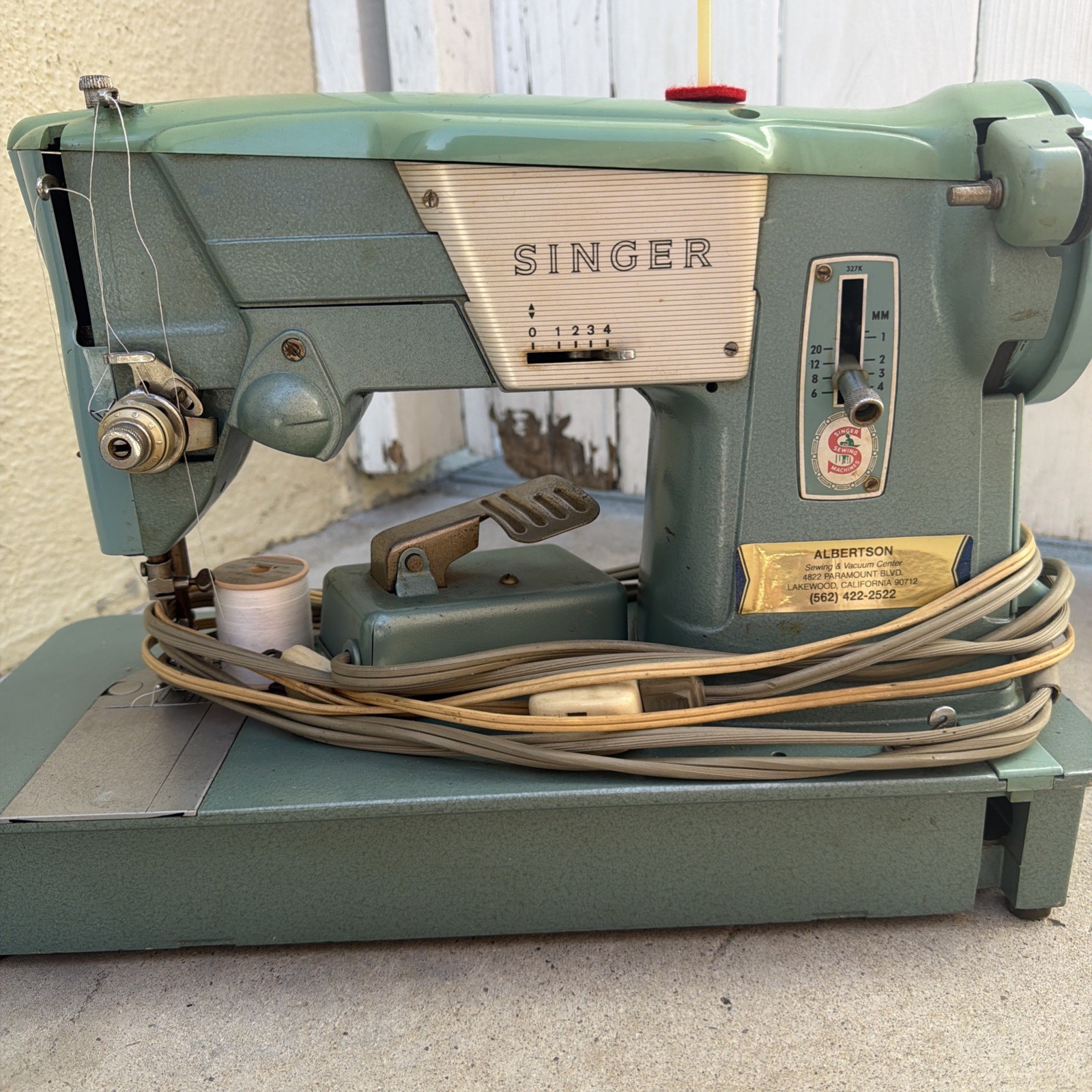 🔥Singer🔥Sewing Machine🏆Zigzag 327K Model With Vintage Turquoise And Pedal