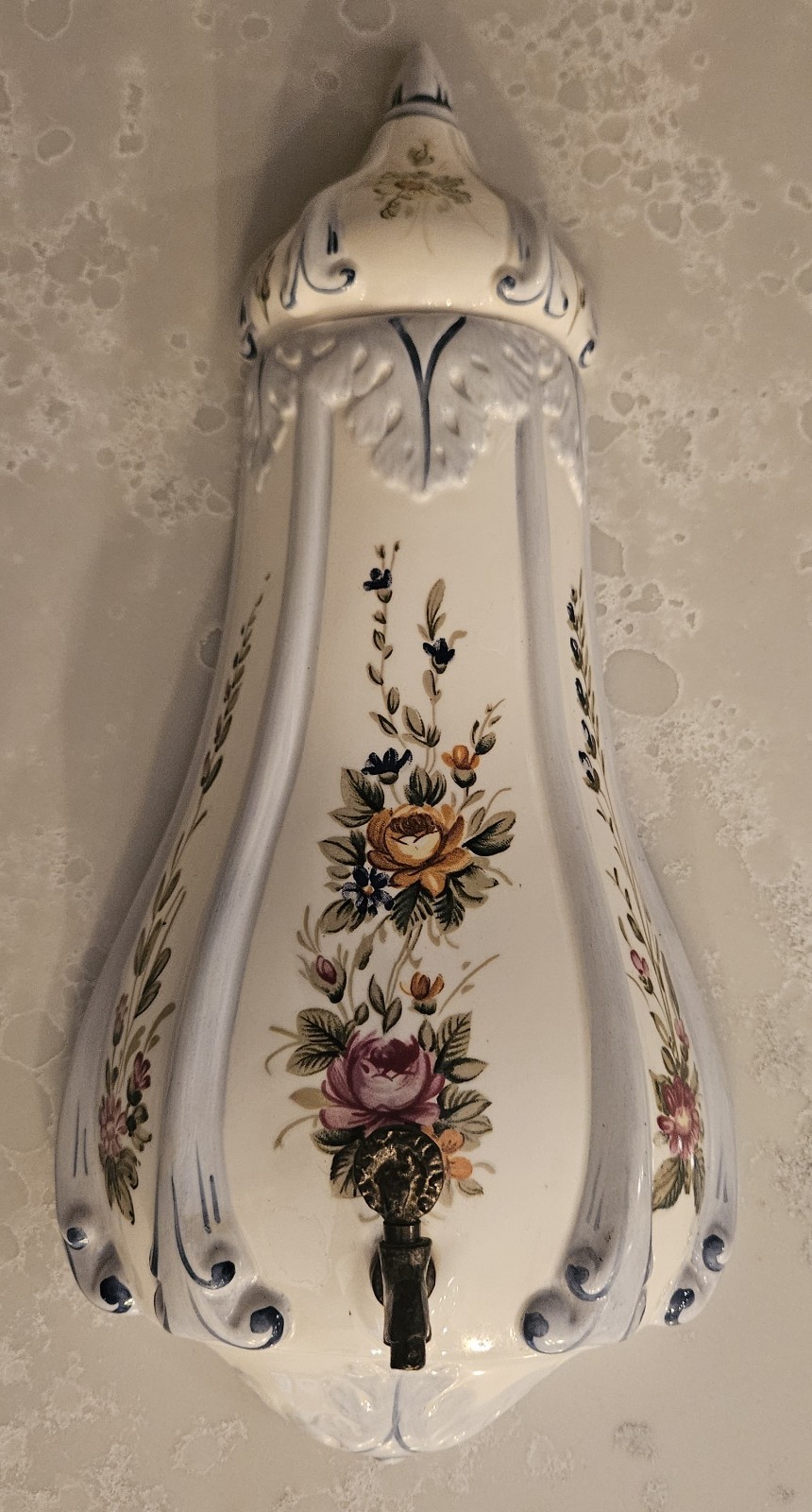 VTG Andrea by Sadek Hand painted Lavabo Wall Pocket Fountain/Planter