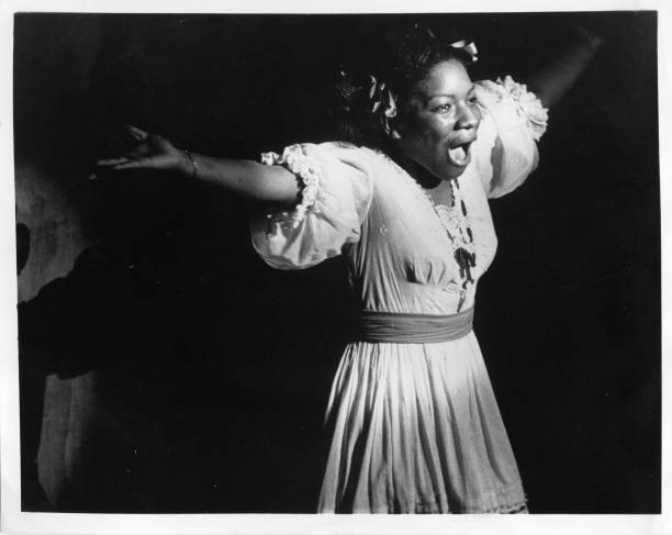 Stephanie Mills as Dorothy sings Broadway play The Wiz 1975 Historic Old Photo