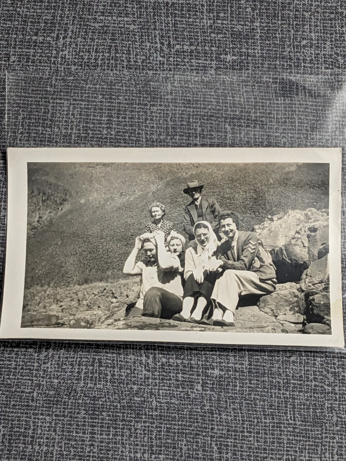 Vintage 1940s 1950s Black & White Photo Group Portrait 6 People Outdoors Rocks