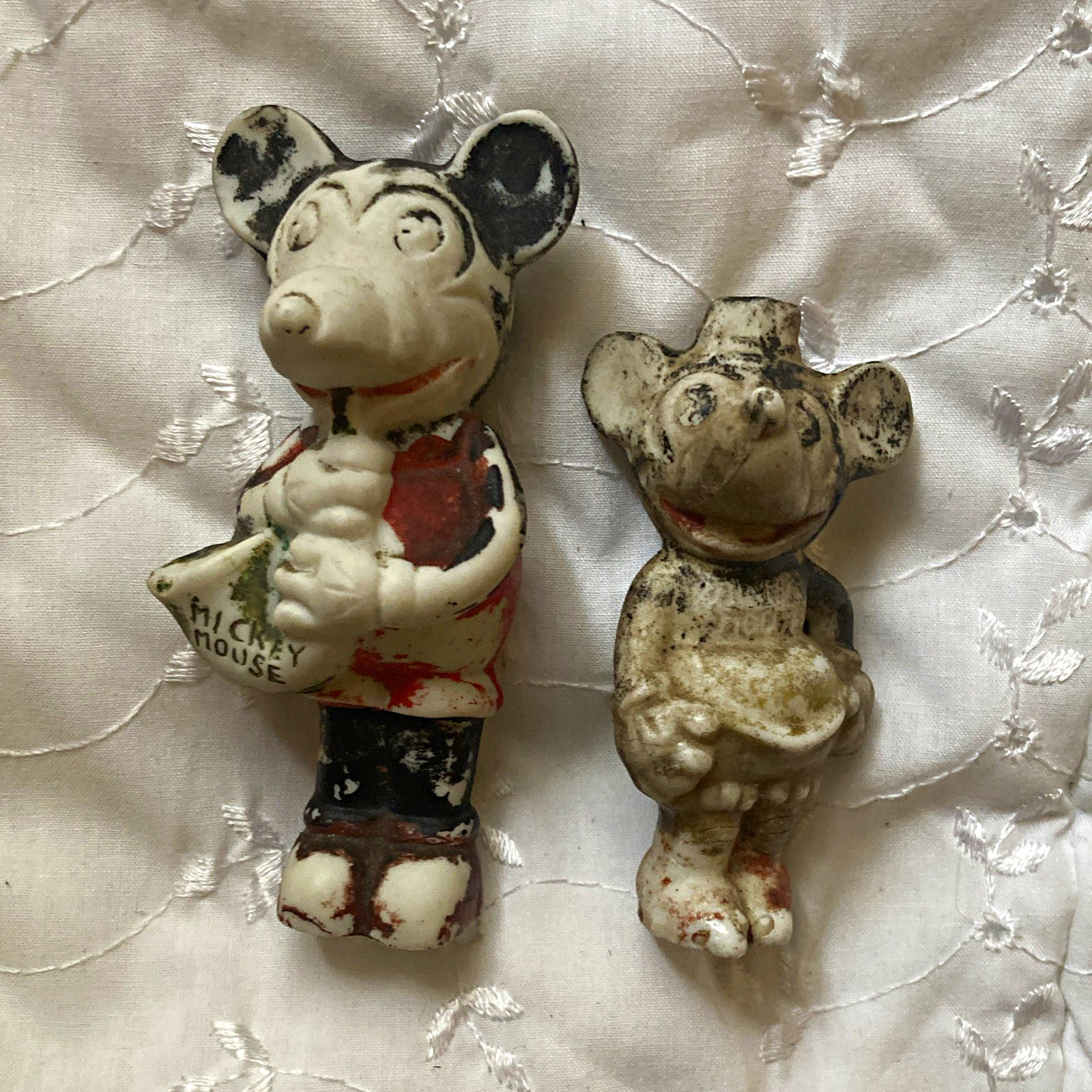 1930’s Made in Japan Disney Mickey Mouse Vintage Figurines Lot of 2, 3-4.9 1930’s Made in Japan Disney Mickey Mouse Vintage Figurines Lot of 2, 3-4.9