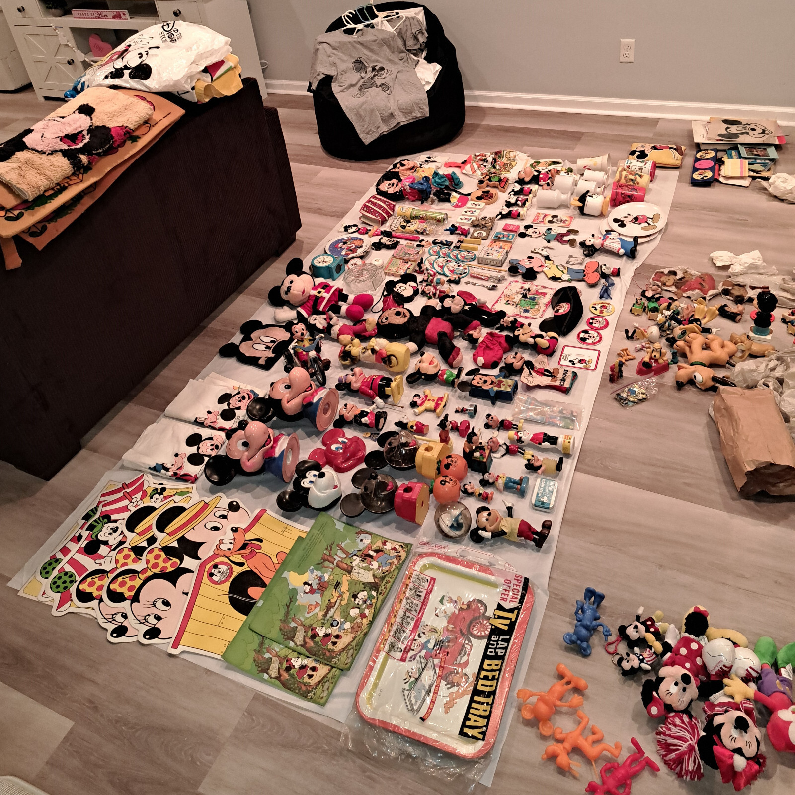 Vintage 1950s-1990s Disney / Mickey Mouse Toy Collection - Lot of 170+ Pieces 🐭