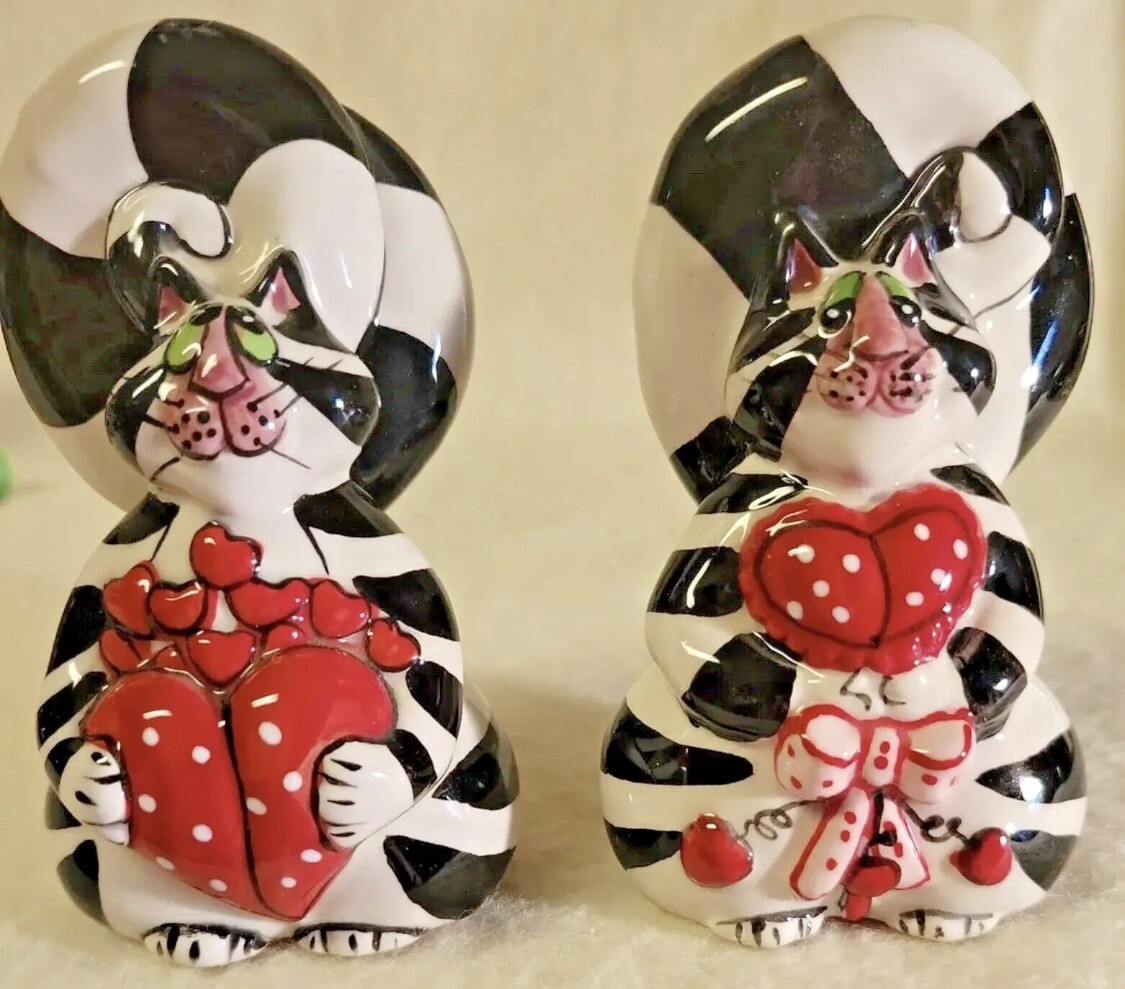 Blue Sky CLANCEY HEARTS Salt & Pepper Shakers. 4.5
