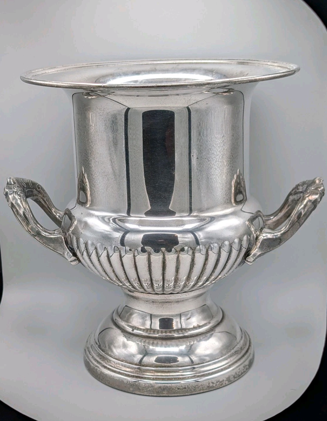Vintage Silver Plated Wine Champagne Bucket Urn Ice Cooler Gadrooned Handles 10\