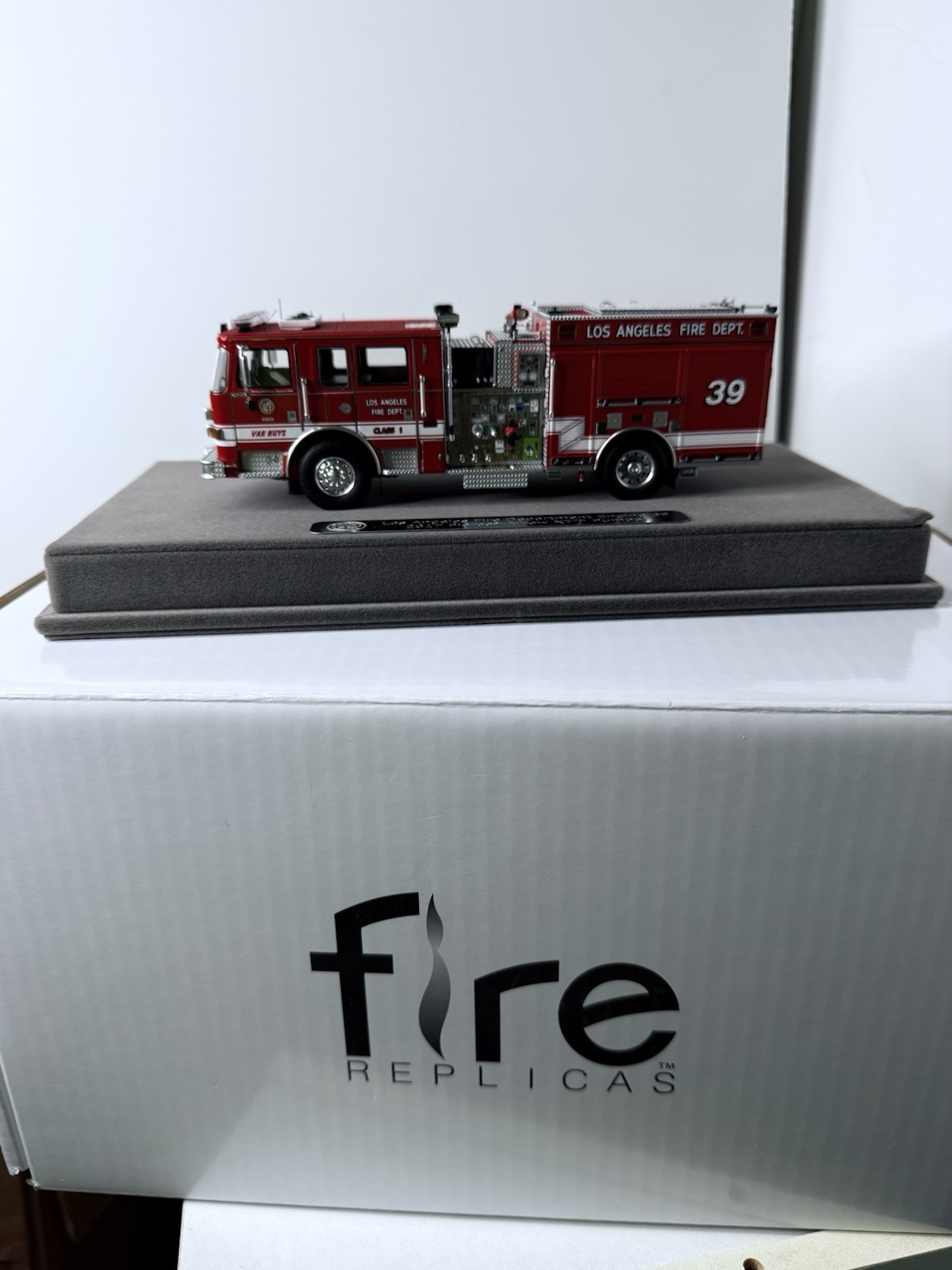 1/50 Fire Replicas LOS ANGELES 2017 PIERCE ARROW XT PUMPER ENGINE 39 VAN NUYS