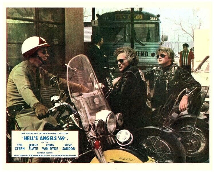 Hell\'s Angels \'69 Tom Stern Jeremy Slate talk to police officer 11x14 photo