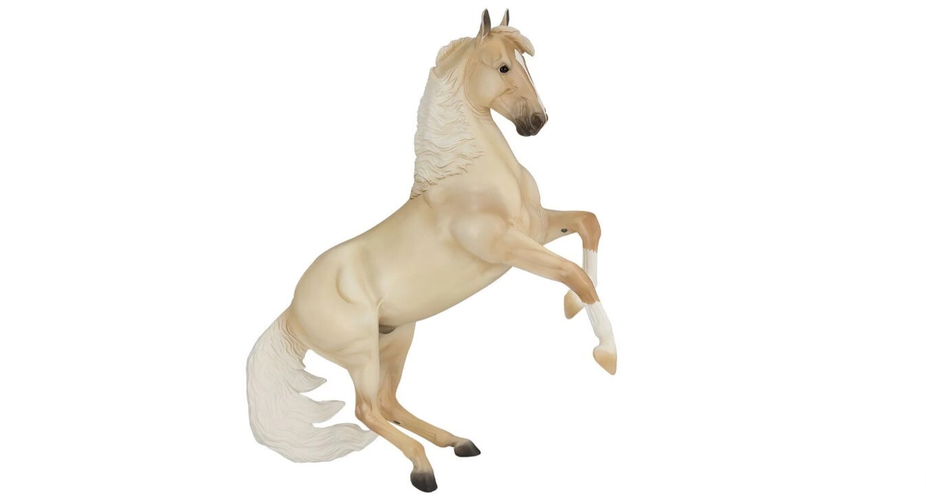 Breyer Horses Traditional 30th Anniversary Edition Cloud Mustang #B-TR-10306