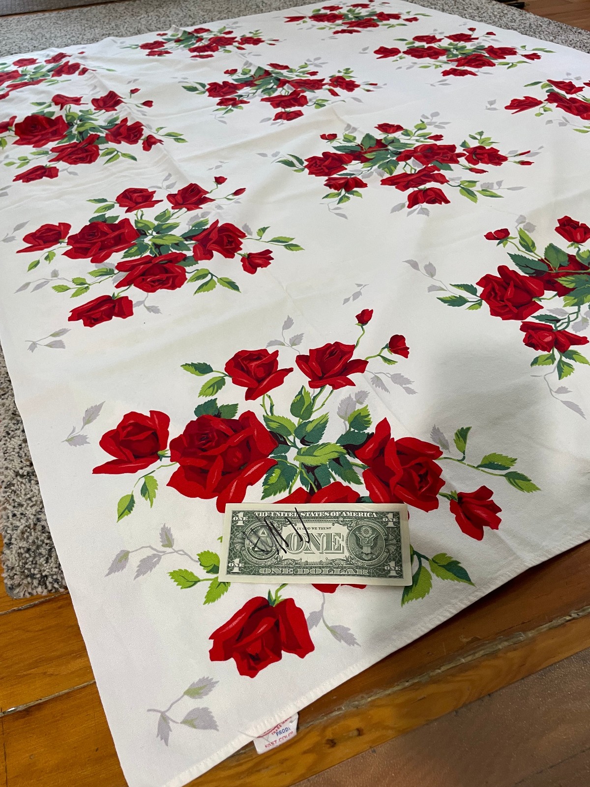 Vintage Cotton Tablecloth 40\'s/50\'s Wilendur RED Rose pattern ~67 x 52\