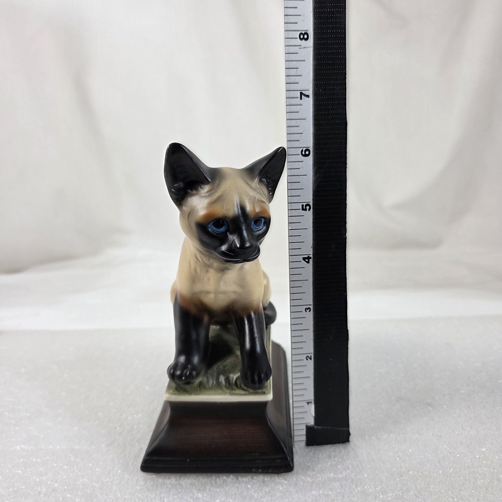 Vintage Hand Painted Siamese Cat Figurine Ceramic Blue Eyes on Base 6