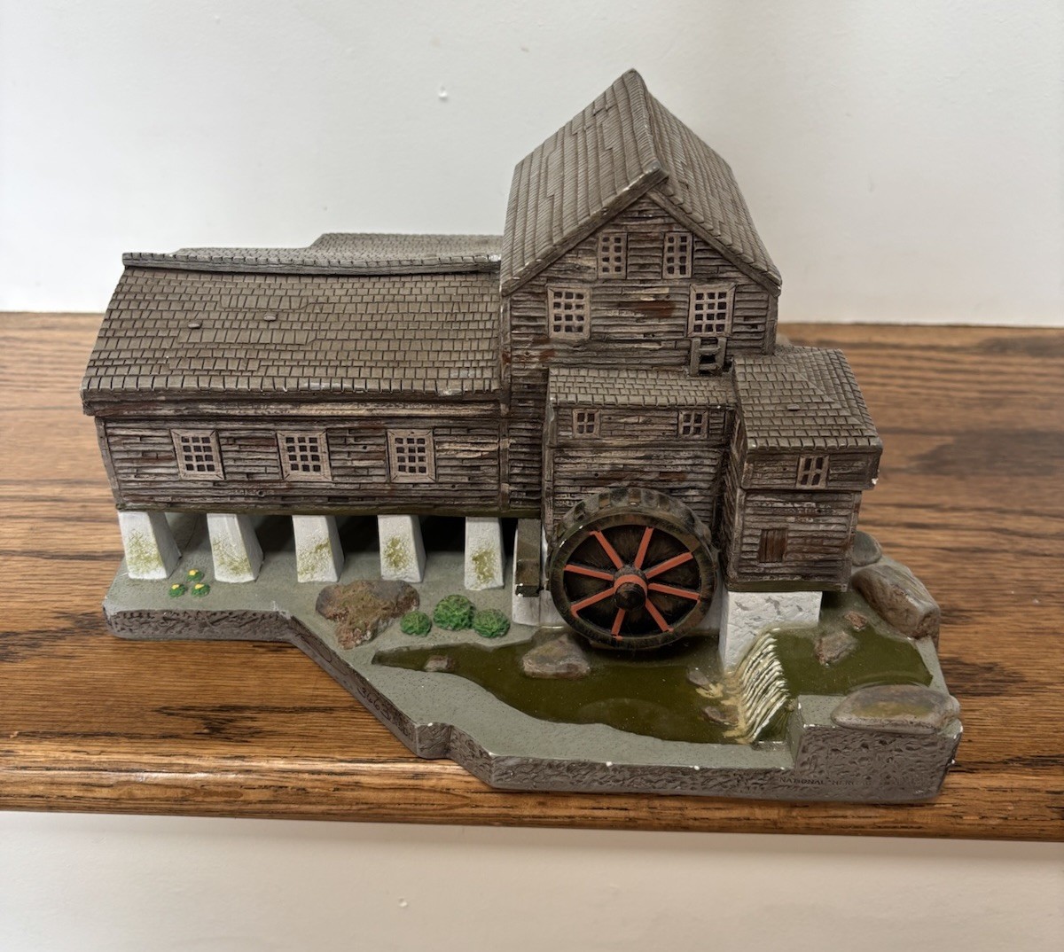 National Heritage Gallery Pigeon Forge Old Mill Sculpture - Leo Preisler 1995