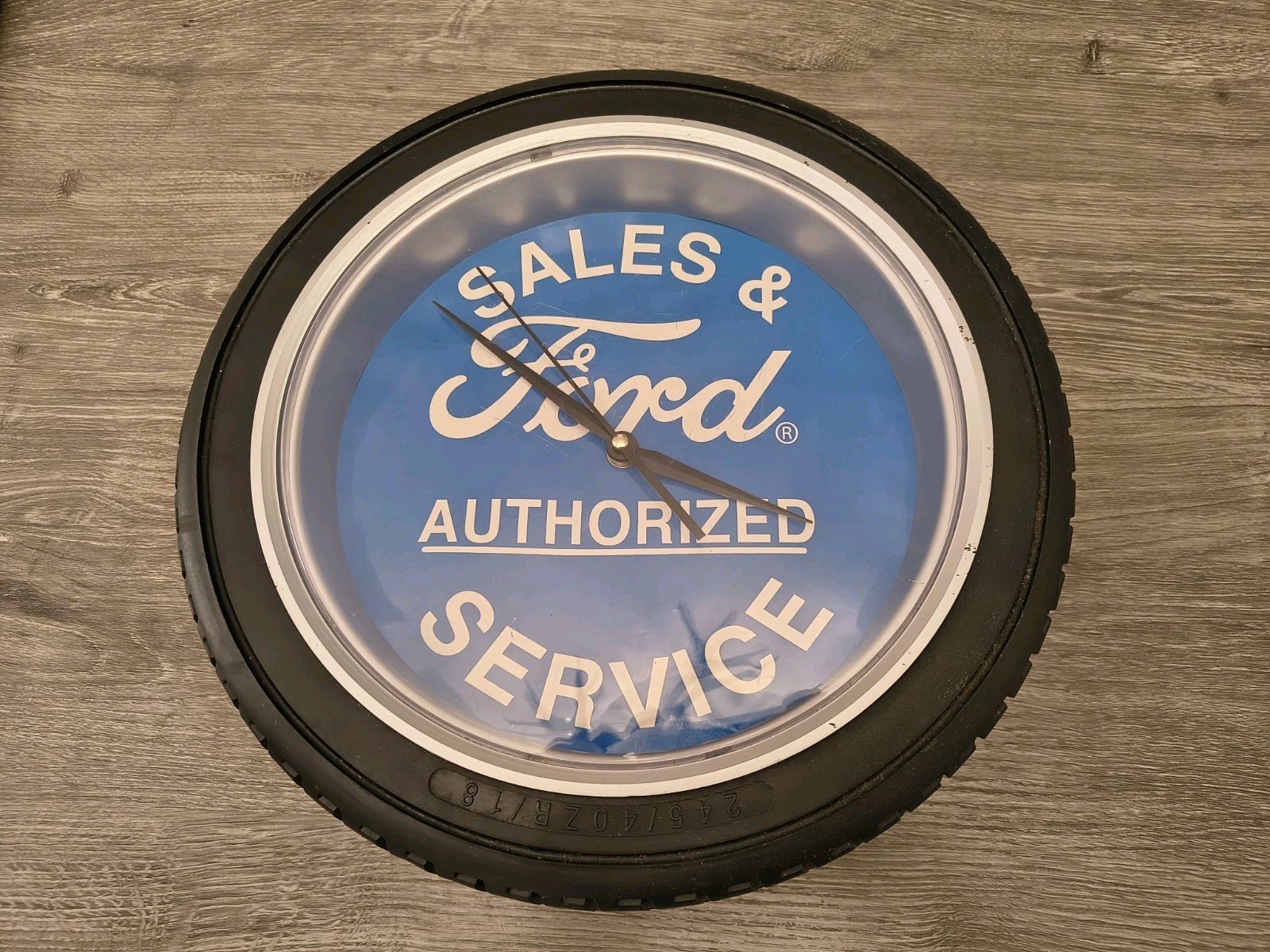 FORD Authorized Sales and Service Tire Wall Clock 14\