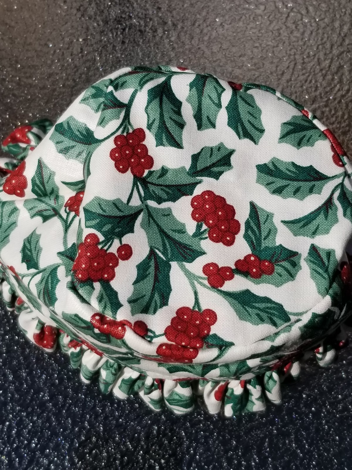 Vtg Longaberger Small Round Basket Liner Tree Trim Peppermint Holly Berries