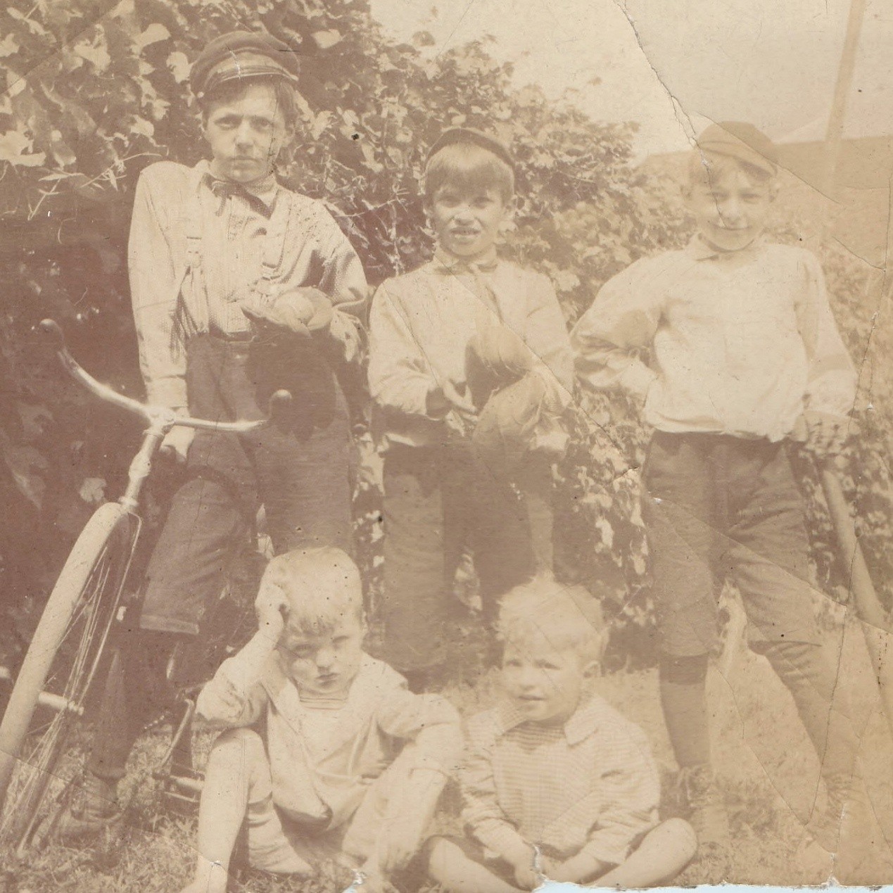 ID\'d c1900s Boys Bicycle Baseball Gloves Snapshot Photo Albert Wilbert Thurlow ID\'d c1900s Boys Bicycle Baseball Gloves Snapshot Photo Albert Wilbert Thurlow
