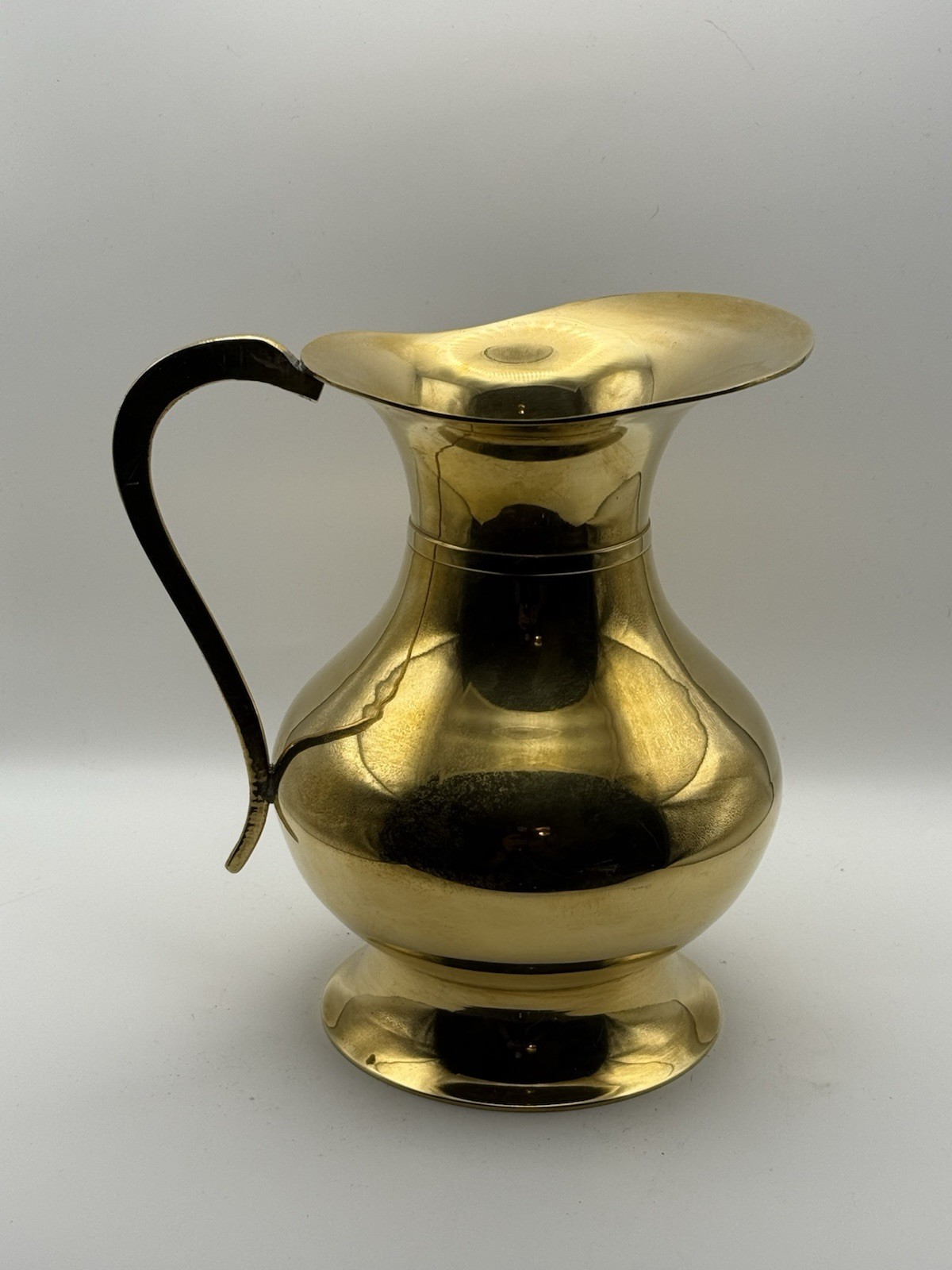 Vintage Brass Water Pitcher Ewer Pedestal Base 8” Decorative