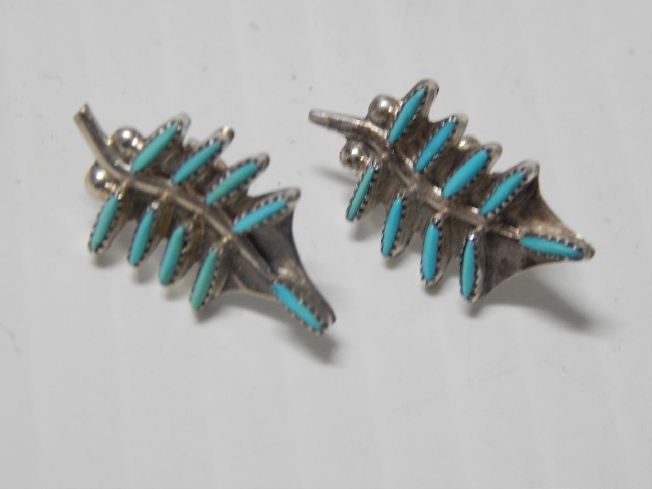 VINTAGE ZUNI PUEBLO INDIAN FINE PETIT POINTE TURQUOISE STERLING SILVER