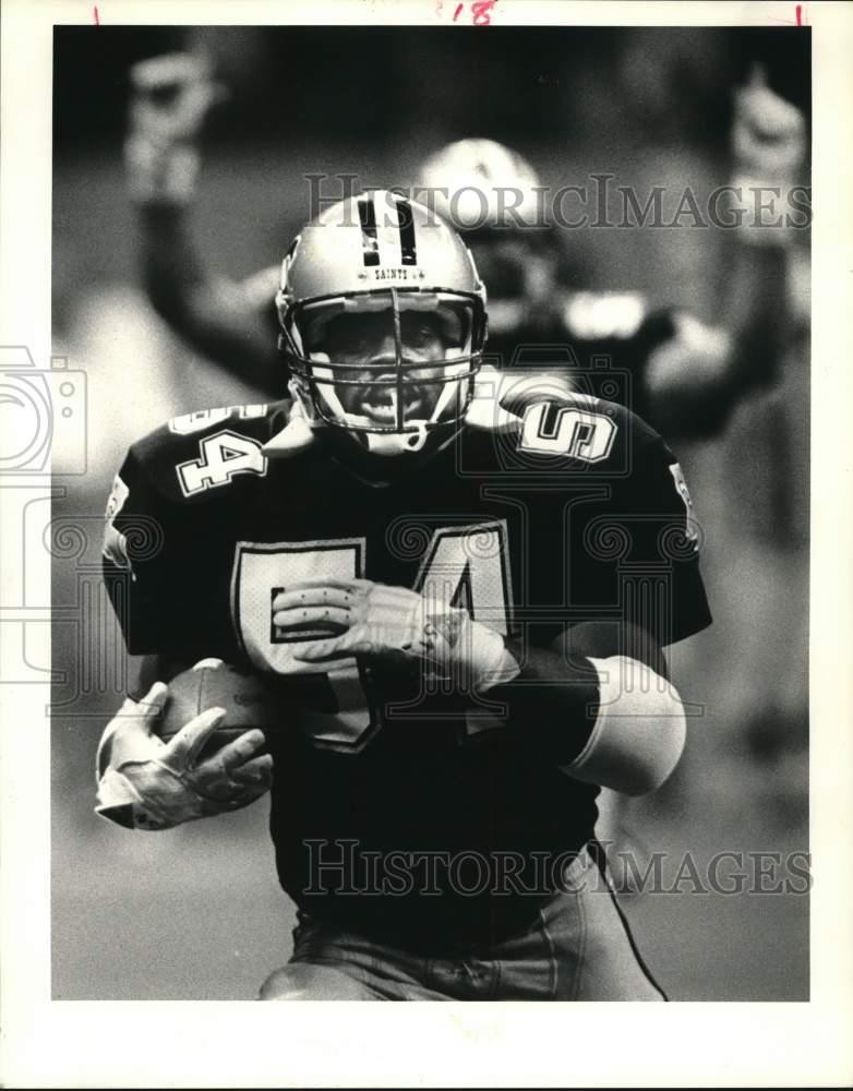 1987 Press Photo Alvin Toles, New Orleans Saints Football Player in Game