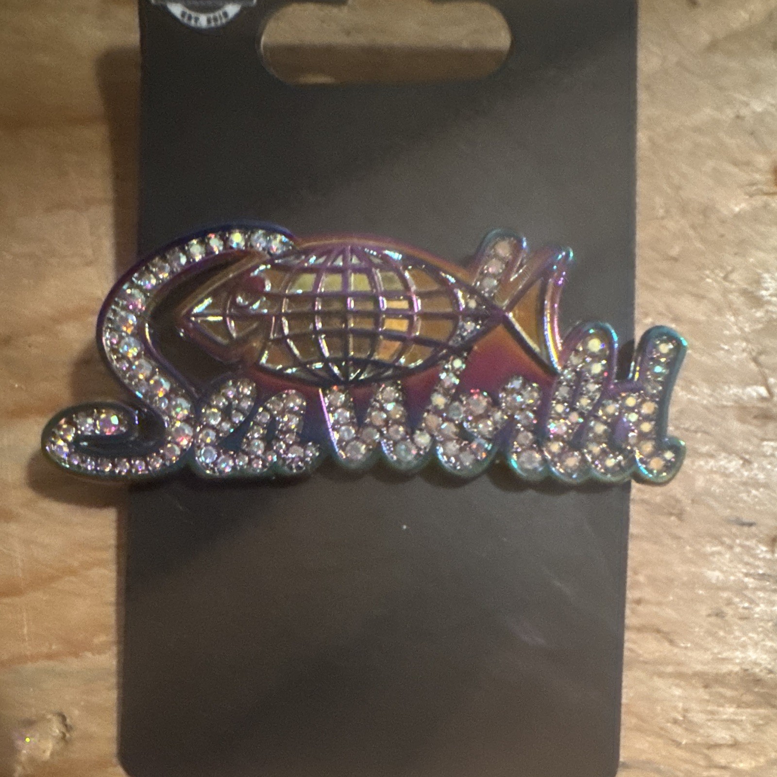 Seaworld 50Th Anniversary, Rainbow Sparkle Pin Seaworld 50Th Anniversary, Rainbow Sparkle Pin