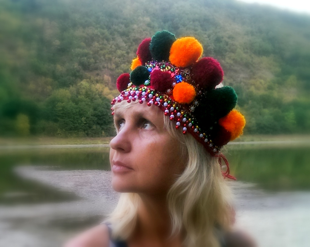 Ukraine diadem wreath Kokoshnic Hand beaded green orange Hair hoop