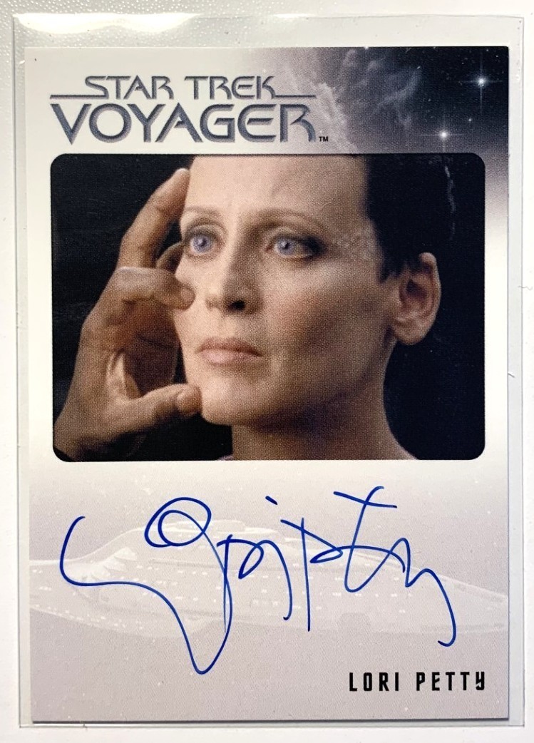 2015 Star Trek Voyager Auto Lori Petty as Noss