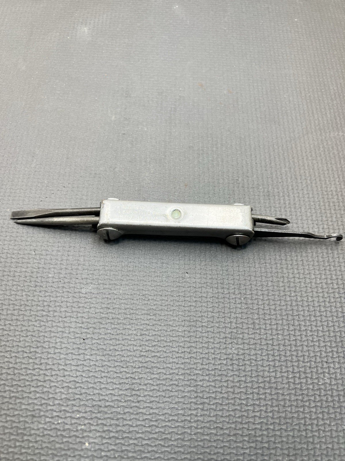 Vtg K-D Multi-tool Lancaster PA USA No. 137 Slotted & Phillips, Pick, Hook