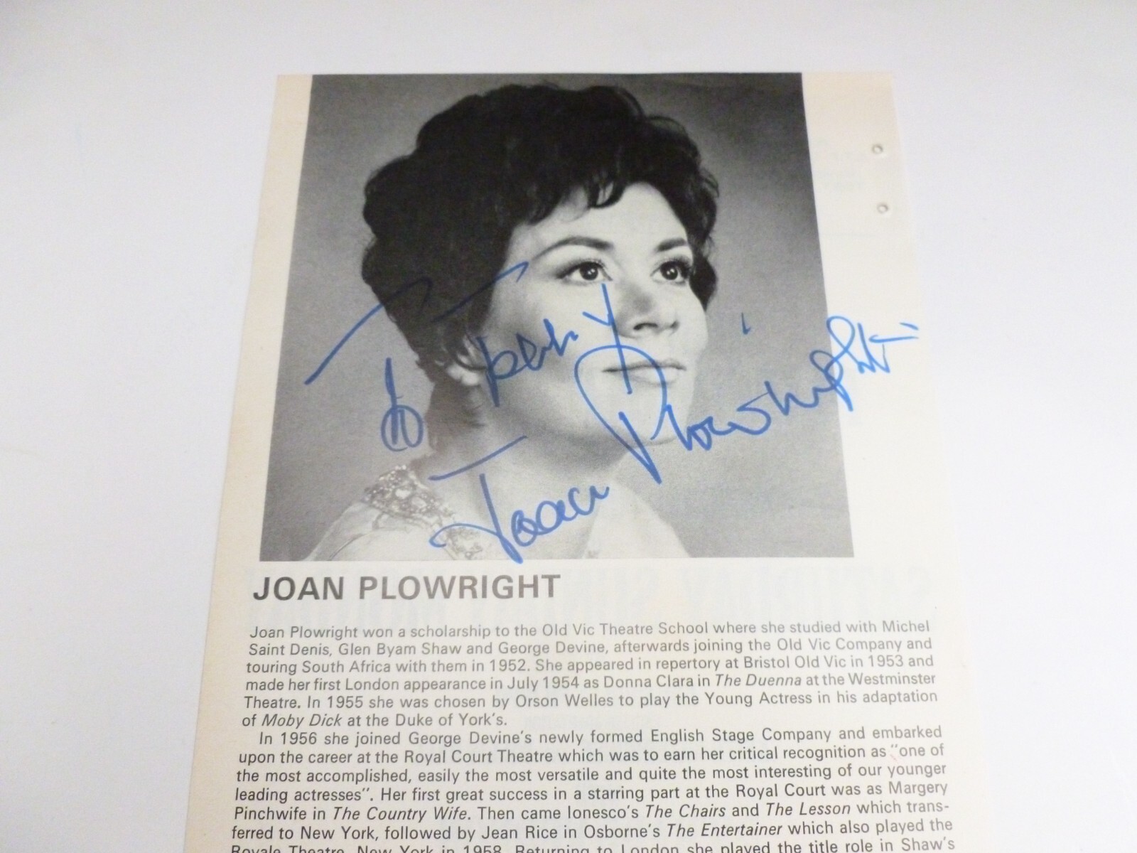Joan Plowright Hand Signed Theatre Programme Page