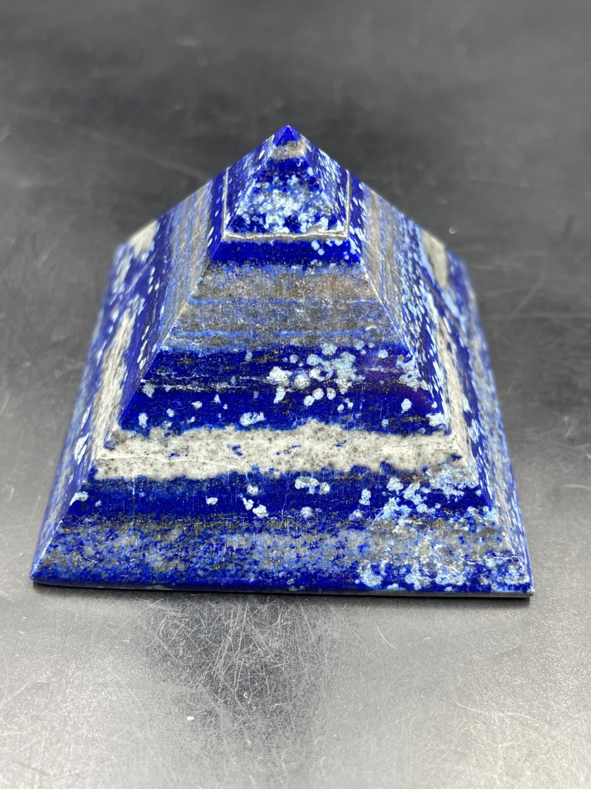 449.30gram natural lapis lazuli handmade pyramid from badakhshan Afghanistan. 449.30gram natural lapis lazuli handmade pyramid from badakhshan Afghanistan.