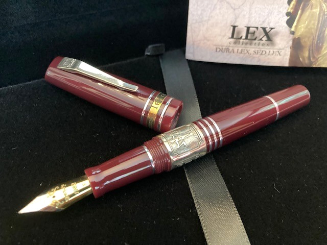 Marlen Lex (Legal) Burgundy Fountain Pen (Fine) Brand New w/Luxury Gift Box Marlen Lex (Legal) Burgundy Fountain Pen (Fine) Brand New w/Luxury Gift Box