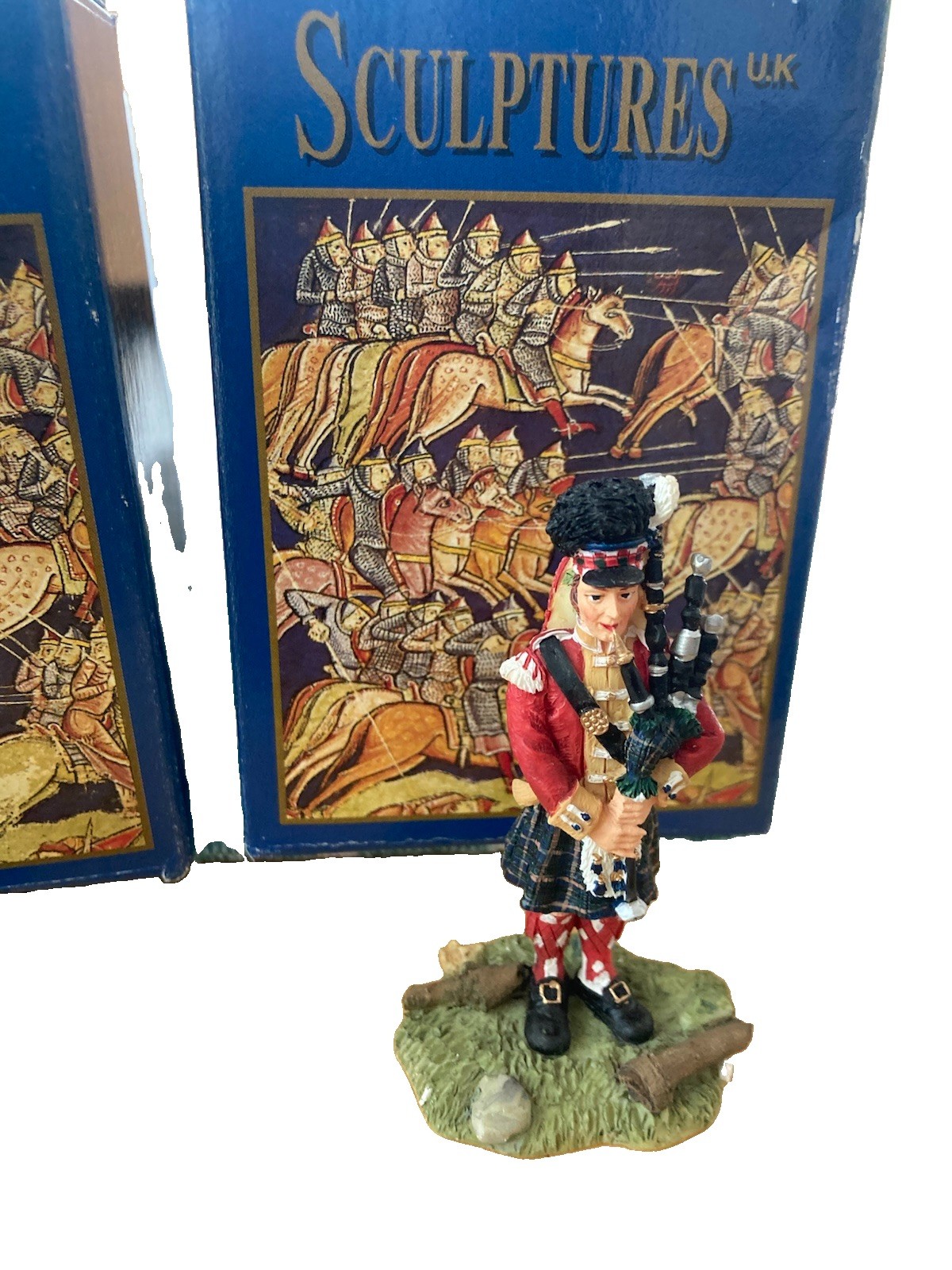 Sculptures U.K. Scottish Military Soldier Resin 3 inch Figurines Set of 6 Boxed