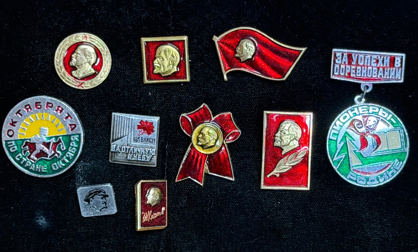 USSR Russian Communist Soviet Army Lenin Rare Collection Propoganda Pins Enamel USSR Russian Communist Soviet Army Lenin Rare Collection Propoganda Pins Enamel