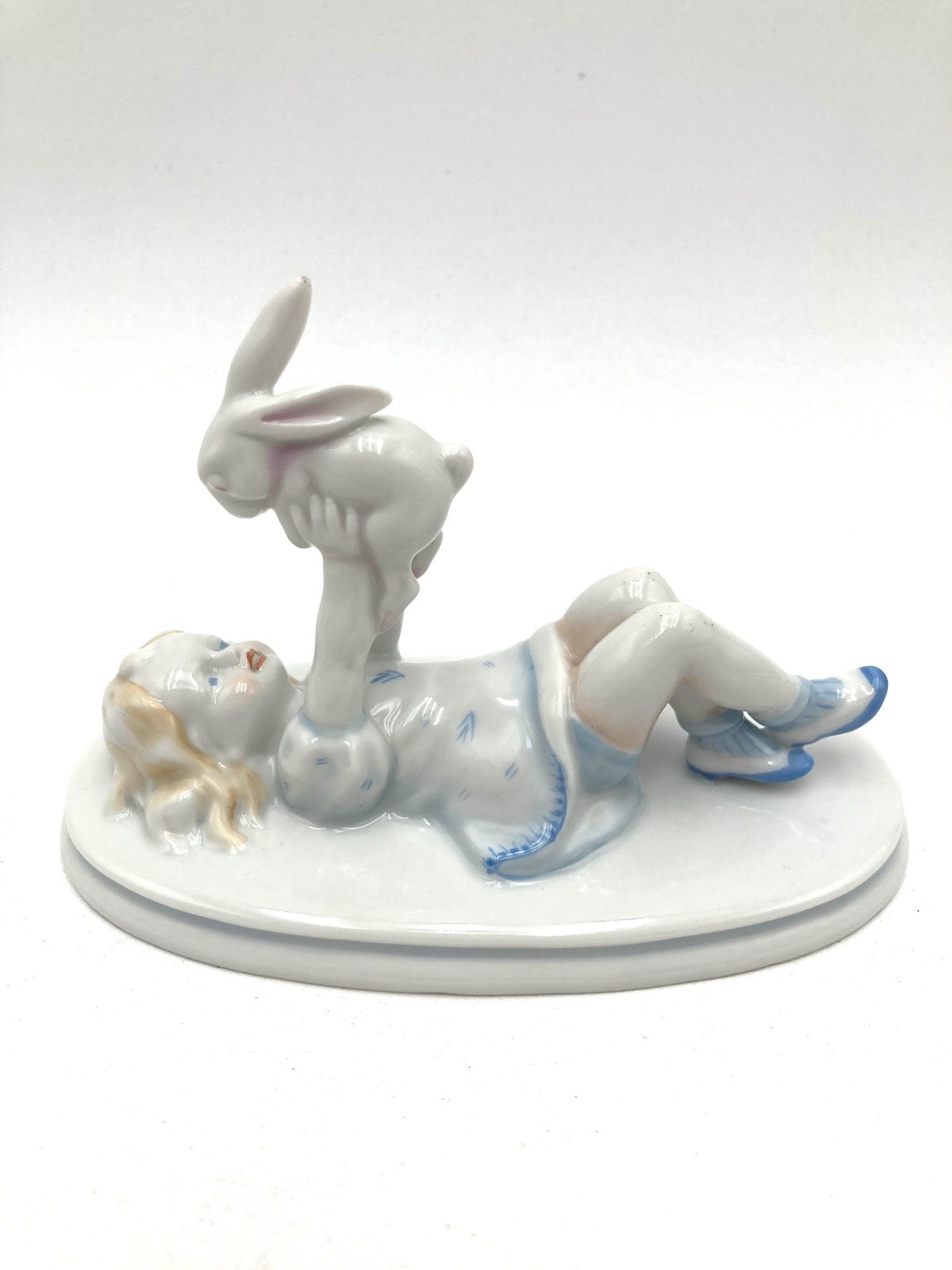 Figurine Little Girl With Curls Holding Bunny Rabbit Blue White 6881 Vtg Easter Figurine Little Girl With Curls Holding Bunny Rabbit Blue White 6881 Vtg Easter