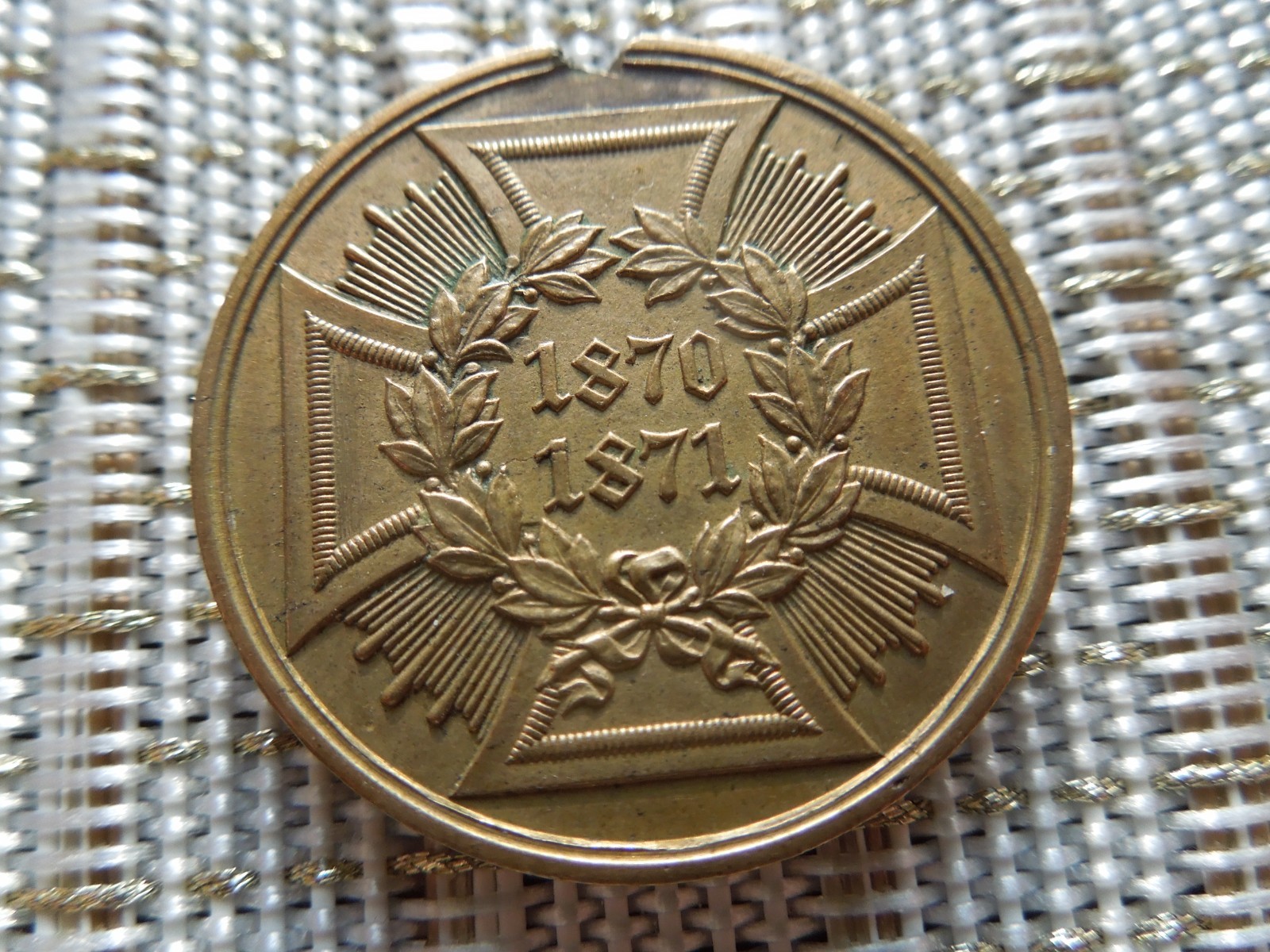 Medal for the Franco-Prussian War of 1870–1871.  Nice Condition but Broken