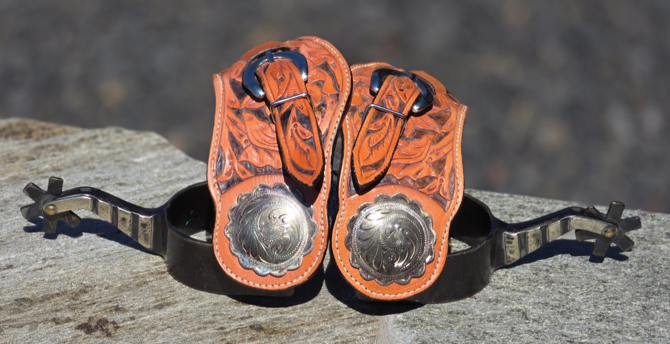 Bob Blackwood BB Handmade Black Steel Cowboy Spurs w/ NOS Don Brown Spur Straps Bob Blackwood BB Handmade Black Steel Cowboy Spurs w/ NOS Don Brown Spur Straps