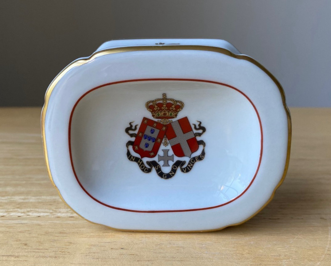 VISTA ALEGRE Palacio Nacional da Ajuda Armorial Salt Cellar - Portugal - EUC