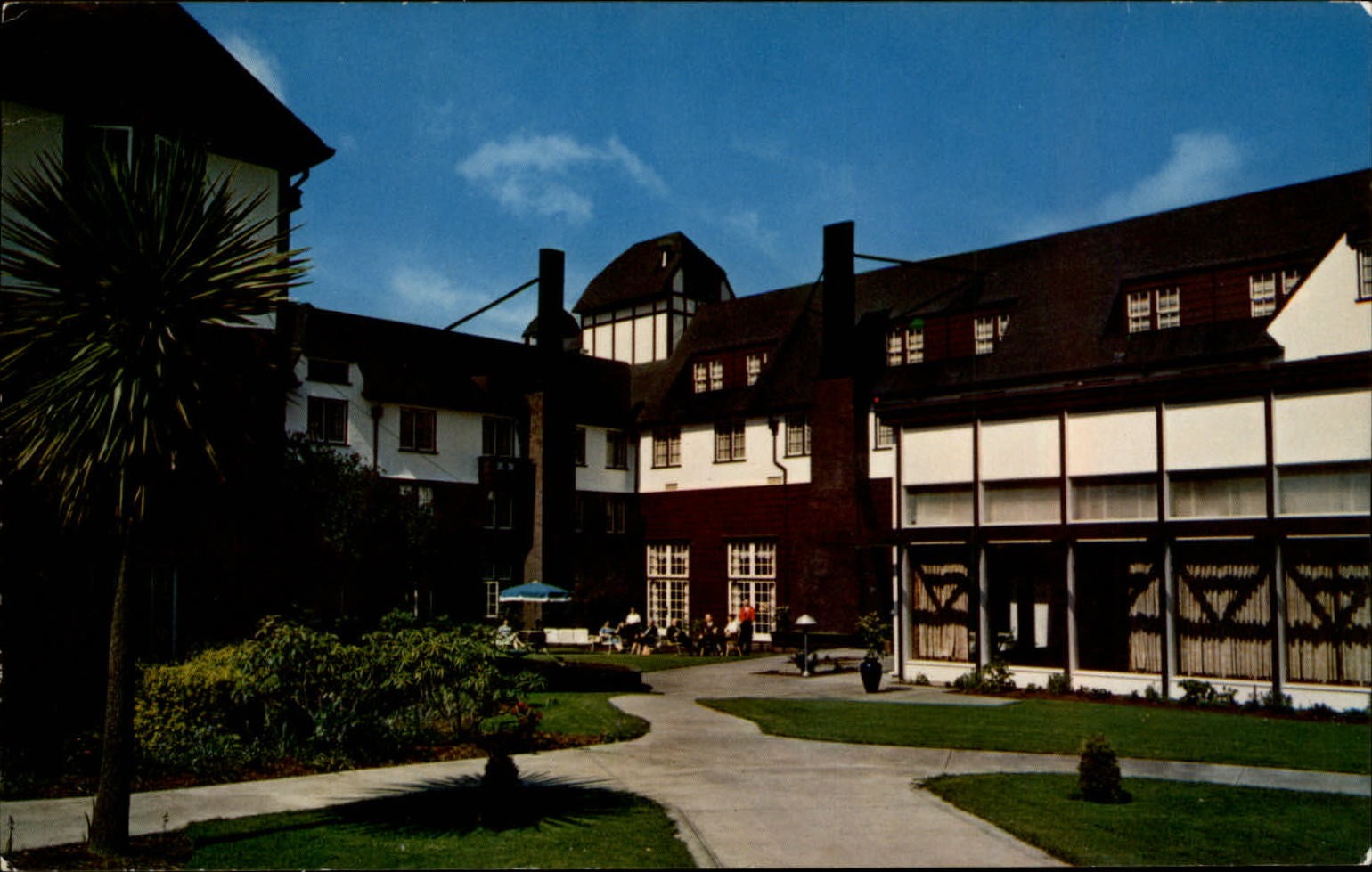 Eureka Inn Eureka California vintage postcard s405