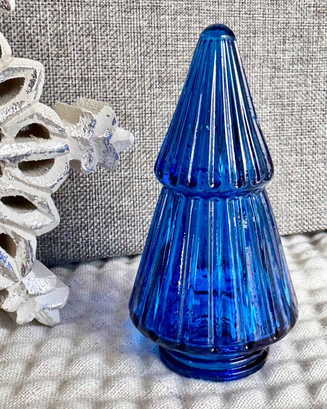 New Fantasy Factory Small Deep Blue Ribbed Glass Christmas Tree - 4.25