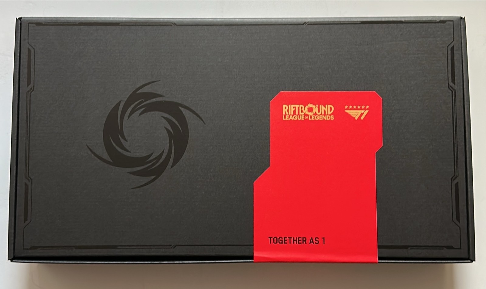 Sealed Riftbound x T1 2025 Worlds Champion Signature Edition ENGLISH