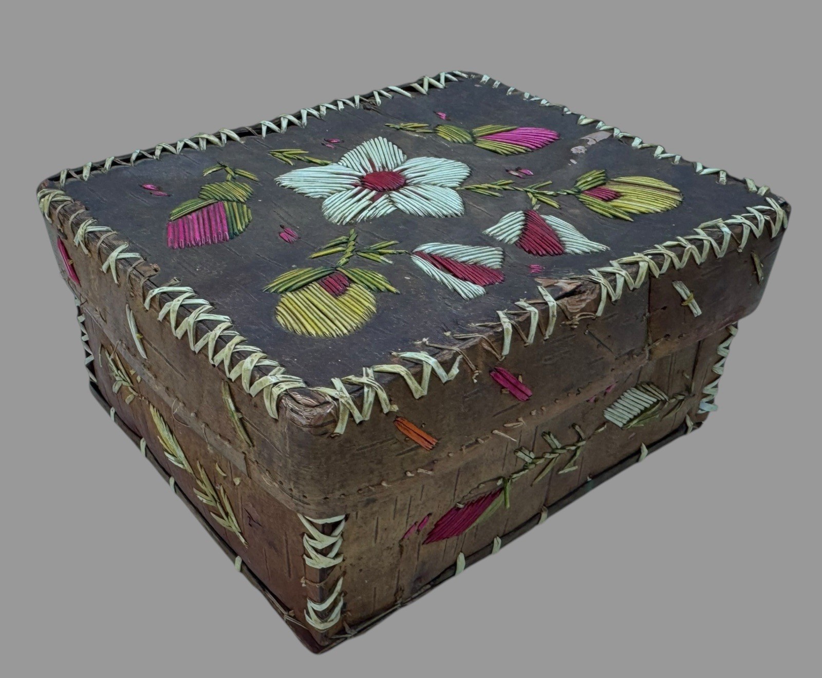 Antique Native American Birch Bark Porcupine Quillwork Floral Box 6.5”