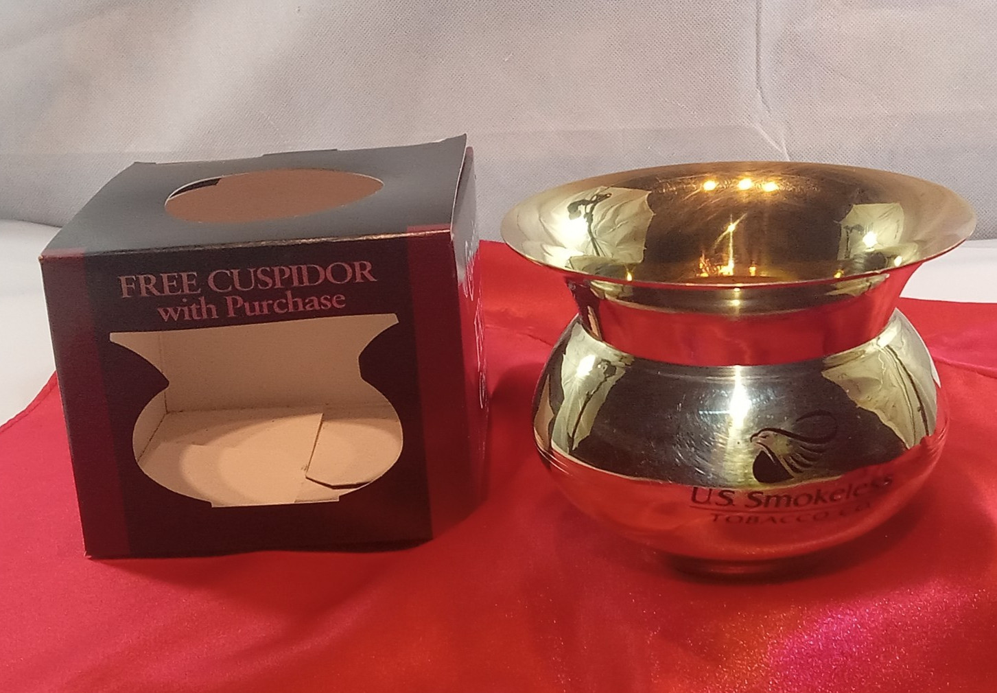 Vintage Copenhagen Smokeless Tobacco Brass Cuspidor Spittoon with ORIGINAL BOX