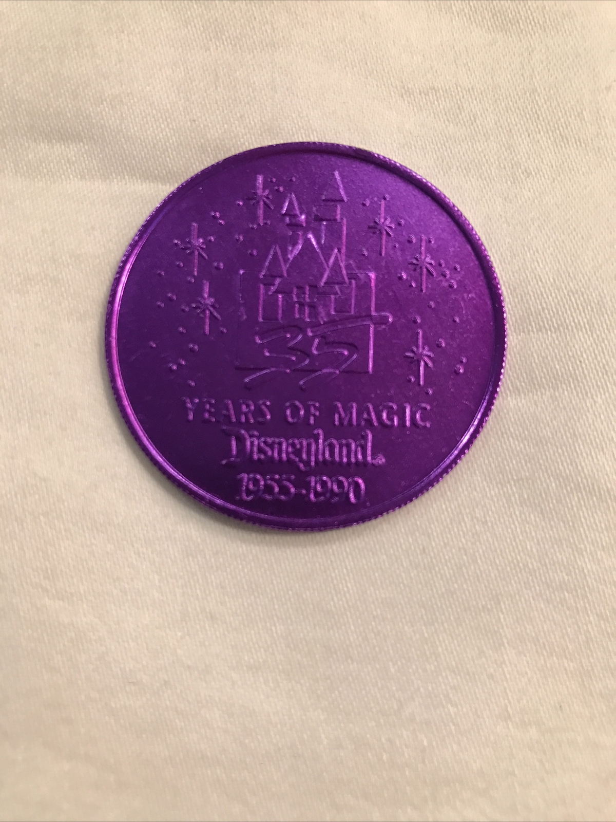 Disneyland 35 Years of Magic Coin/Purple/1955-1990 *