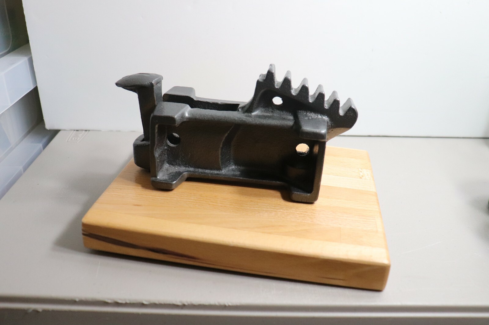VINTAGE RAILROAD SPIKE DISPLAY SALESMEN`S SAMPLE? CLASS ROOM EMPLOYEE DISPLAY?