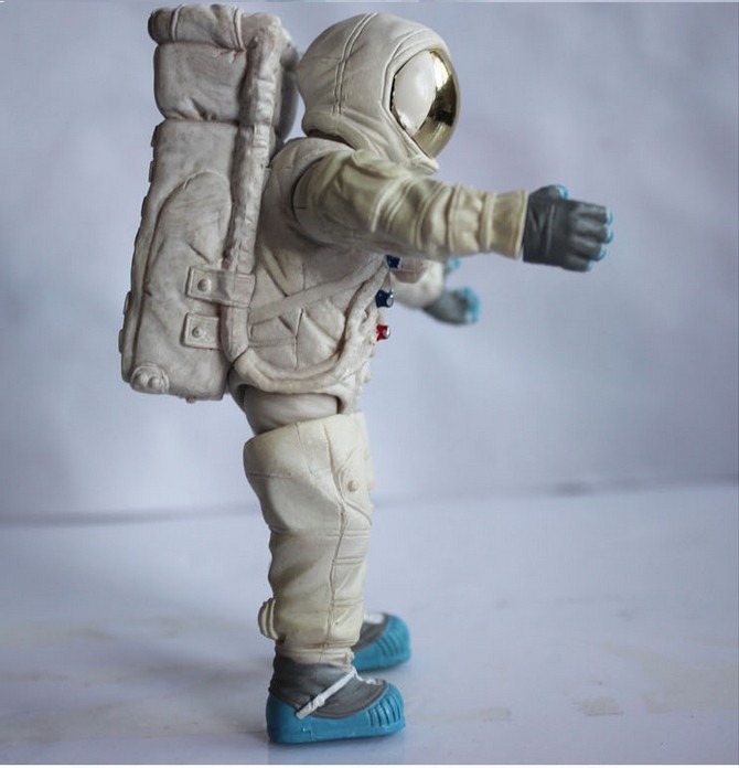 GIFT ACTION TOYS THE ASTRONAUTS OF APOLLO MOON LANDING COLLECTIO MODEL CAMERA