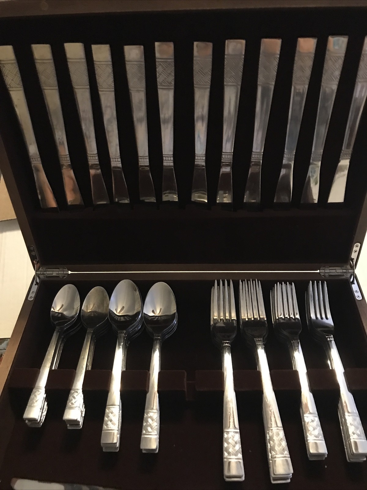 PIERMONT Mainstays Basketweave Band Strip Stainless Flatware Service for 19 PIERMONT Mainstays Basketweave Band Strip Stainless Flatware Service for 19