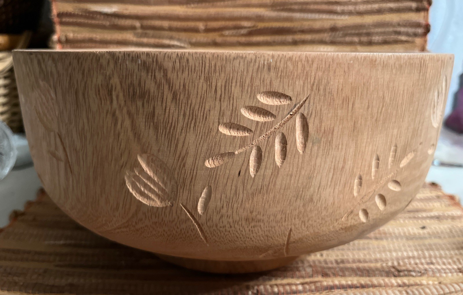 Anthropologie Carved Wooden Bowl 10” Flowers & Leaves Thailand Natural Finish