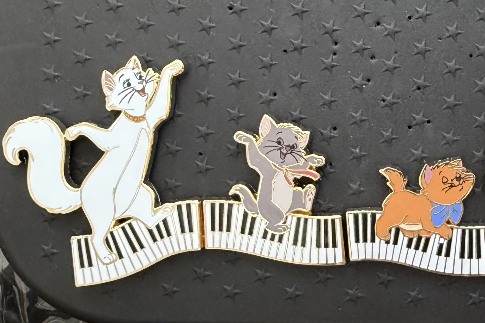 Disney Aristocats Piano Mystery Collectible Trading Pins - Gold LE250 Full Set