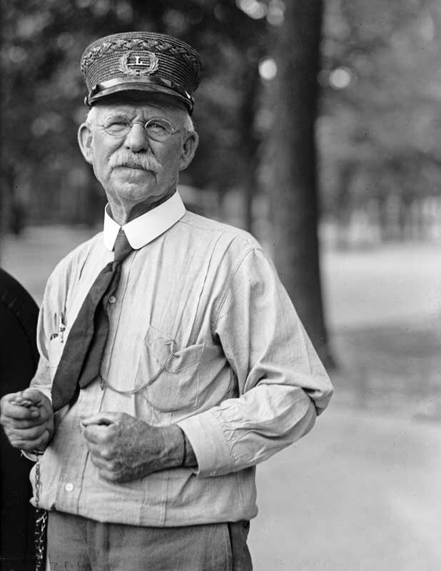 1920 F. Benjamin Postman Vintage Old Photo 8.5\