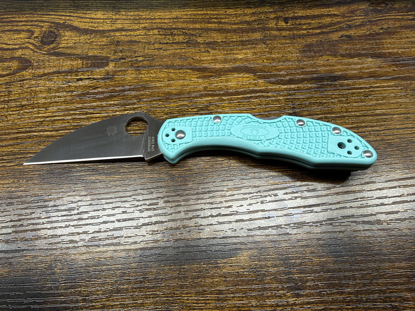 Spyderco Delica 4 C11FPWCTL CPM S30V Wharncliffe Teal FRN Exclusive Knife 