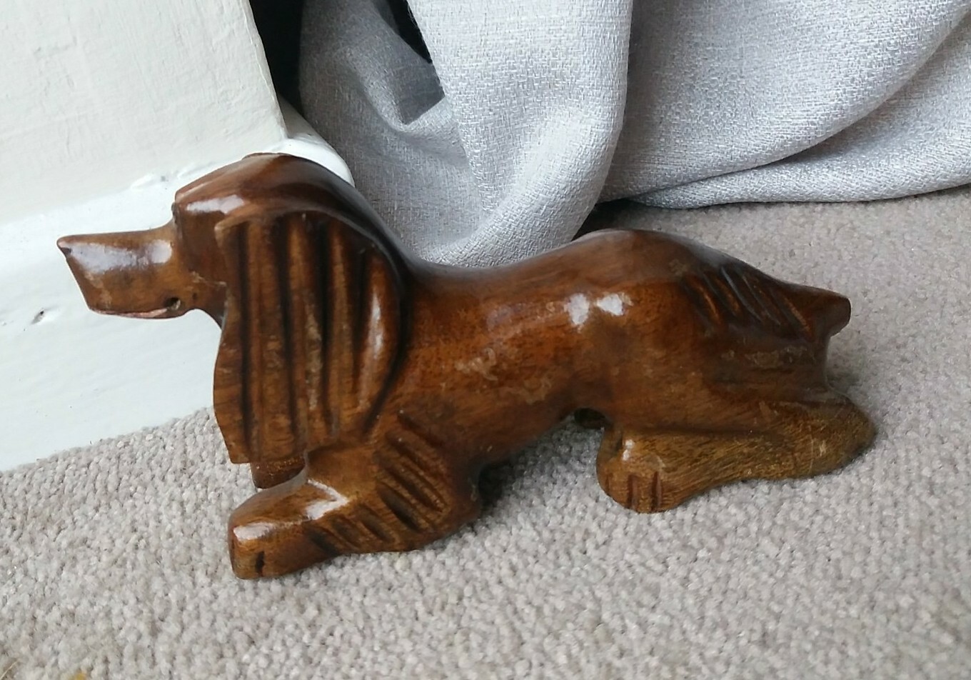 Vintage Carved Wooden Dog Figurine Ornament Laying Down Hound Retro Decor