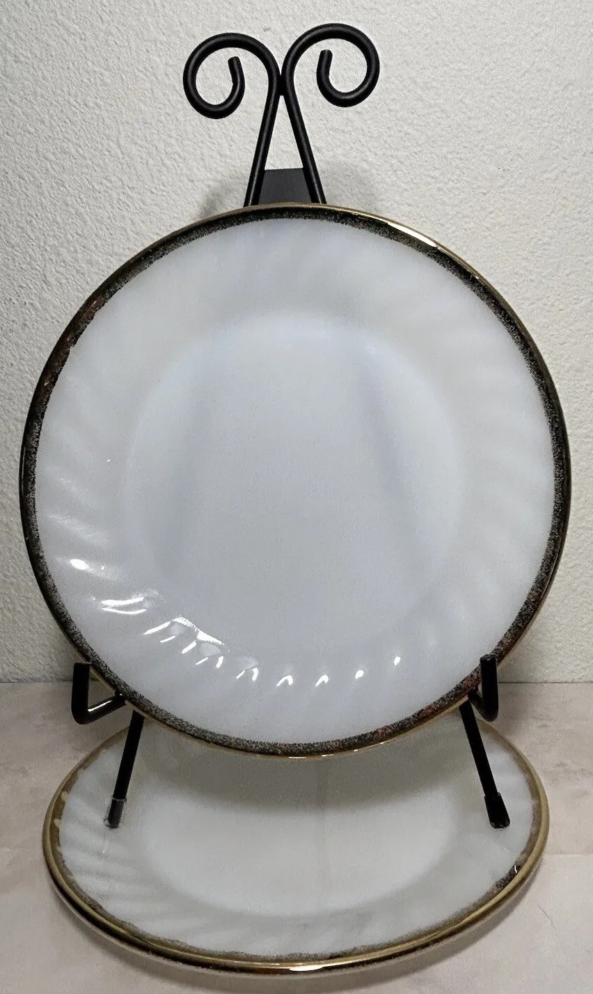 Anchor Hocking Fire King 3 Luncheon Plates Swirl 7 In Gold Rim 1950s Anchor Hocking Fire King 3 Luncheon Plates Swirl 7 In Gold Rim 1950s
