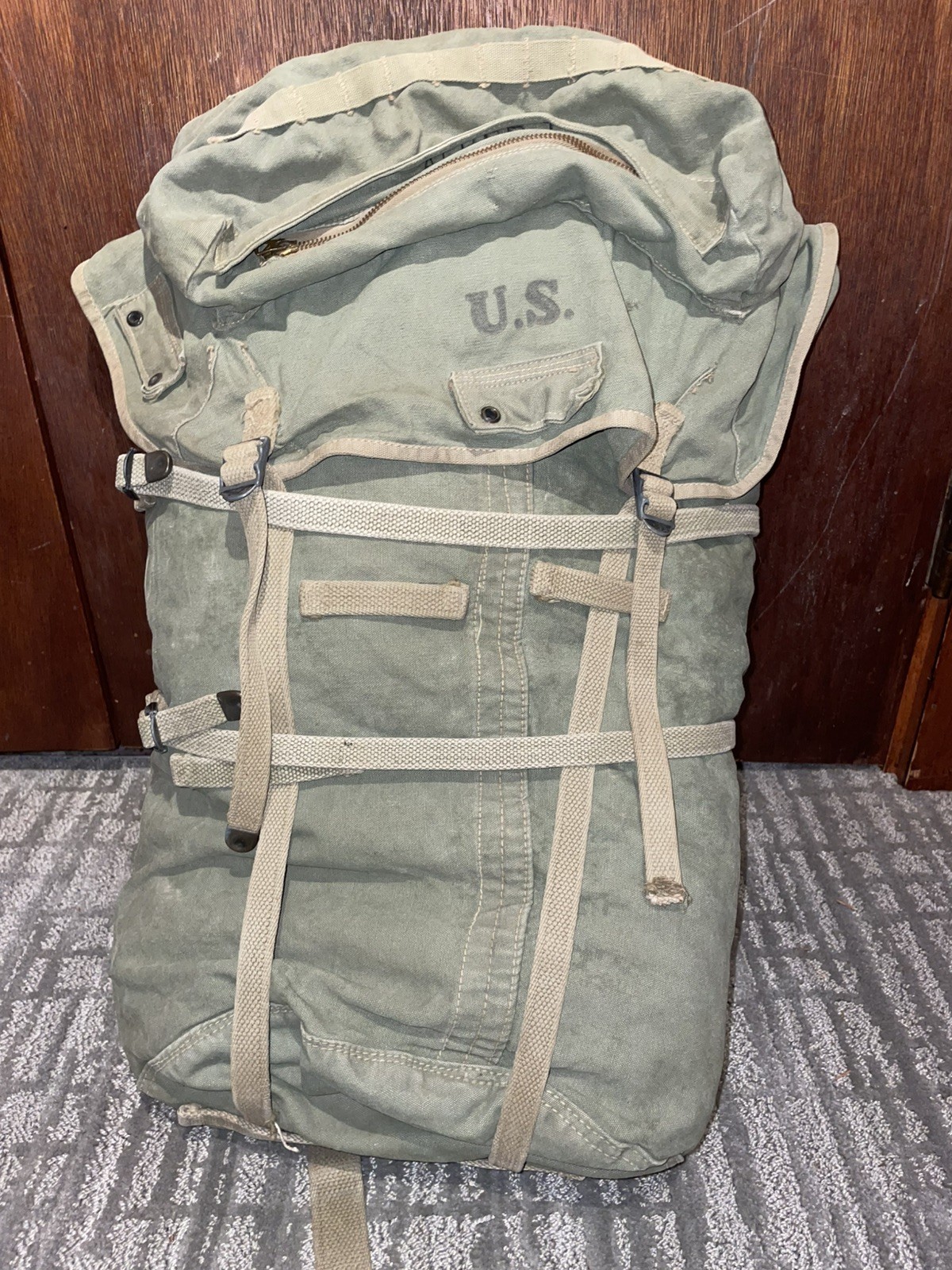 Vintage WW2 1942 Dated M-1943 US Army Jungle Field Pack Olive Drab Green Vintage WW2 1942 Dated M-1943 US Army Jungle Field Pack Olive Drab Green